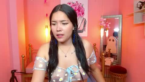 melody_1_ online show from May 9, 7:38 pm