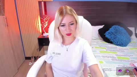 melody_starr online show from February 19, 5:27 am