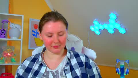 Melody online show from April 15, 7:20 am