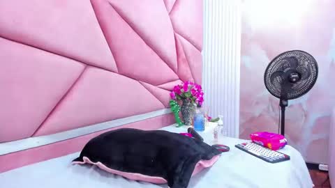 Melodysmithass online show from March 12, 3:31 am