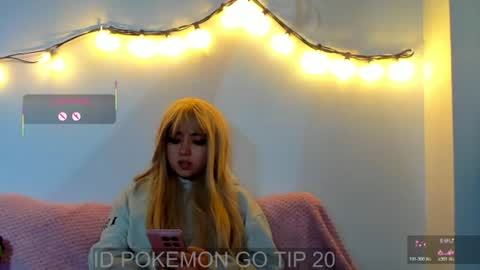 meowmelf online show from June 24, 10:42 pm