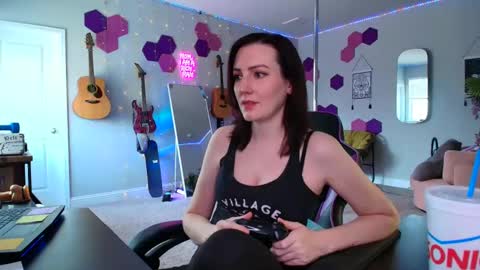 Meredith Bae online show from September 20, 8:51 pm