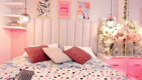 mia__bailey_ online show from March 26, 4:03 am