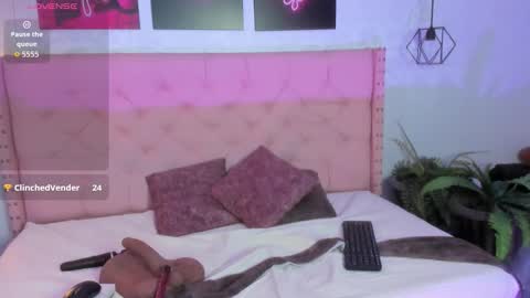 Mia online show from March 13, 12:02 am