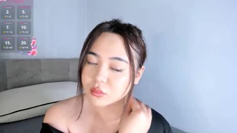 mia_carmin online show from March 21, 5:45 am