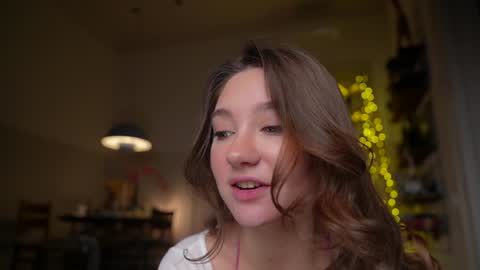 Mia online show from December 19, 11:19 pm