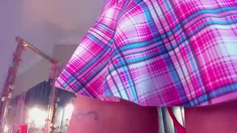 Mia Elieth online show from May 20, 5:04 am