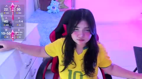 mia online show from July 8, 2:25 am