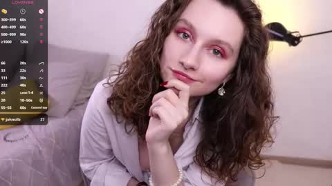 Mia  online show from March 19, 4:33 pm