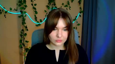 mia_lemm online show from March 24, 7:47 am