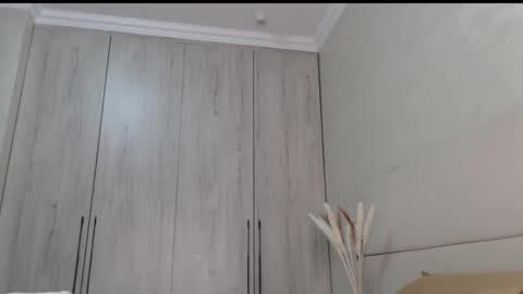 Mia Rie online show from June 1, 2:57 am