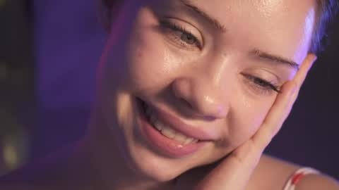 VixenMia online show from March 27, 4:58 am