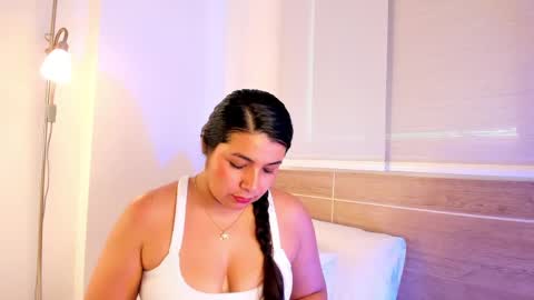 IG Yojanagomez  online show from May 7, 10:13 pm