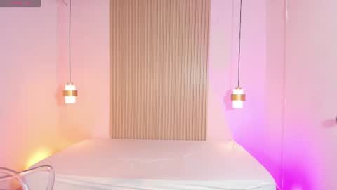 mialane3 online show from June 14, 12:27 pm