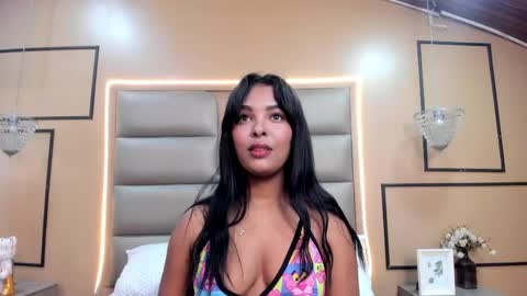 Mia Roggers online show from June 3, 4:13 am