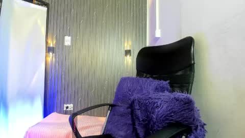 miasalazar9 online show from April 24, 8:55 pm