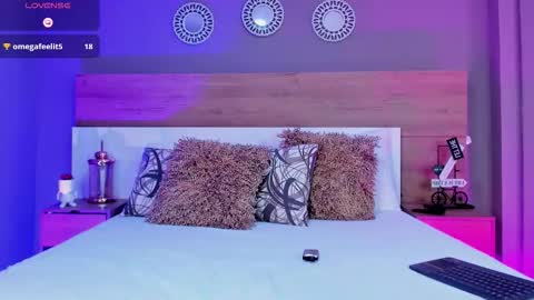 Mia online show from March 4, 4:57 pm