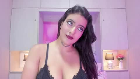 miaturnerr_ online show from April 30, 4:18 am