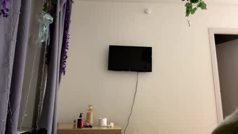 Mary online show from February 3, 2:53 am