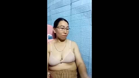 Miky online show from May 26, 11:48 pm