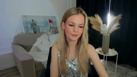 midnighteaura online show from May 28, 5:05 am
