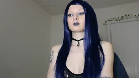 midnightsiren online show from March 22, 8:15 pm