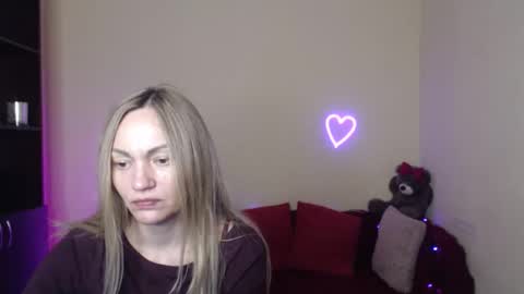 Adalina online show from April 4, 5:23 pm