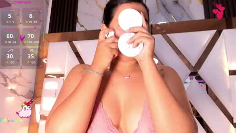 Camila online show from April 11, 6:55 pm