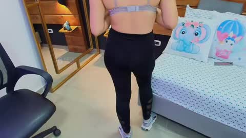 Milena  online show from May 27, 11:18 am