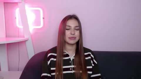 milanaangelas online show from March 21, 5:56 am