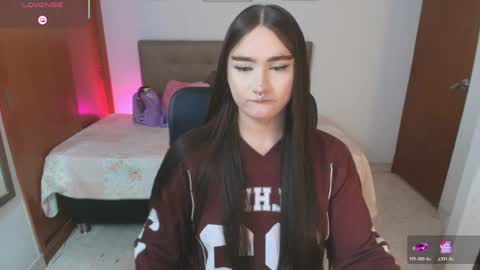 Miley online show from March 28, 4:06 pm