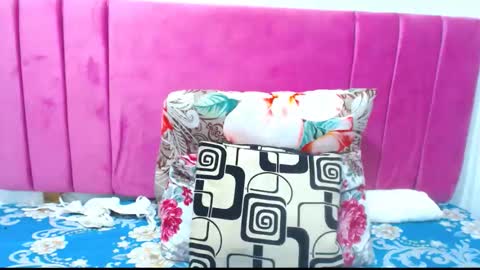 milfyv29 online show from February 16, 7:52 am