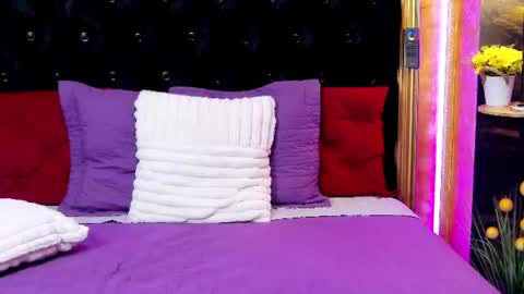 MillaVixen online show from July 19, 3:09 am