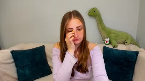millibrooksss online show from June 6, 1:56 am