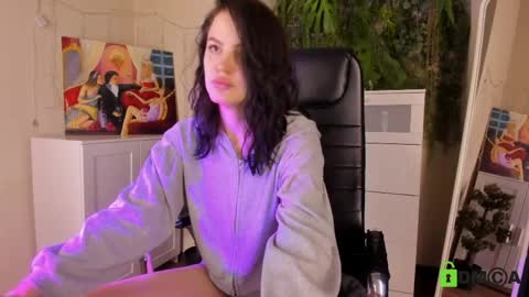 milro12 online show from April 6, 3:57 pm