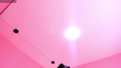 milu_carbajal_x online show from March 31, 3:39 am