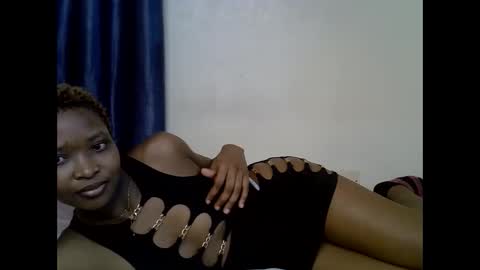 mint_queen online show from May 30, 9:33 pm