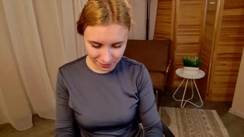 Aki online show from April 22, 1:19 pm