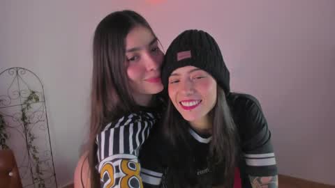 KRAVE  online show from April 7, 9:50 pm