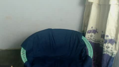    online show from May 15, 7:55 am
