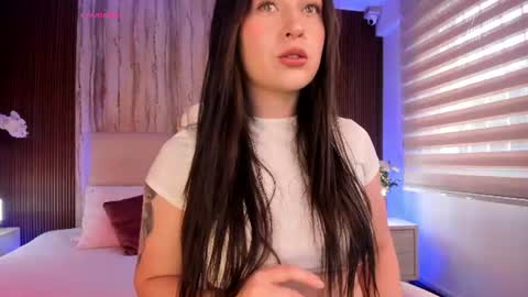 Natalia Aristizbal online show from June 23, 12:03 pm