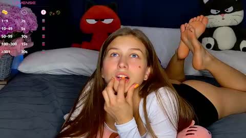 Emily online show from June 23, 8:29 pm