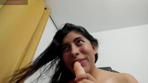 miss_eylens online show from March 20, 12:15 am