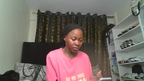 Miss Kiarrafit online show from December 18, 8:35 pm