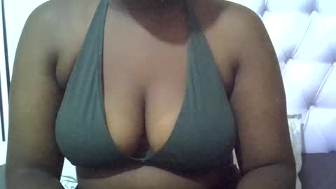 miss_sexy0012 online show from March 13, 7:31 am