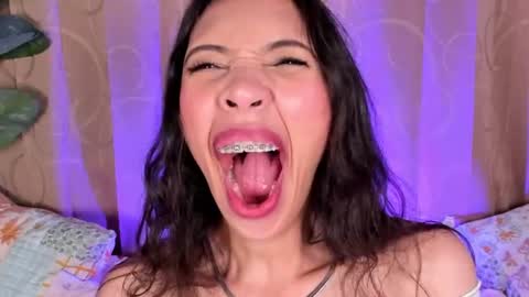 Miss Veronica online show from June 11, 1:41 pm