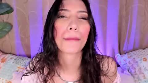 Miss Veronica online show from June 9, 1:32 pm