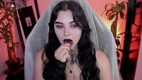 Missy Charlottte.  Hey remember to give me a thumbs up ty online show from April 4, 3:38 am