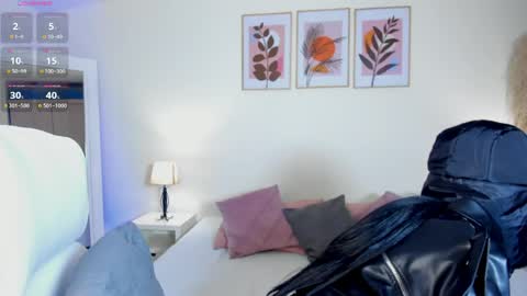 Emilie Diaz online show from May 26, 1:54 pm