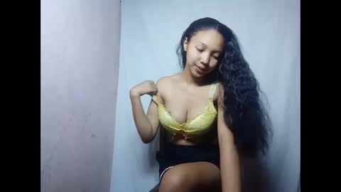 MadagascarQueen online show from March 22, 9:43 pm